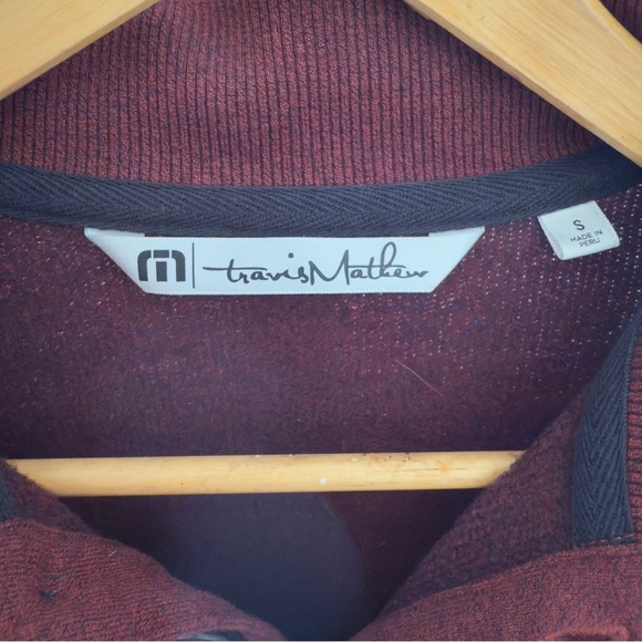 Travis Mathew wall mock neck fleece pullover, ox blood size: small - Picture 4 of 5